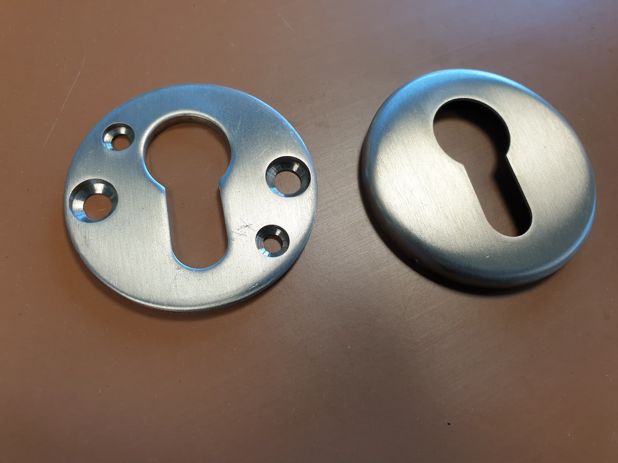 escutcheon plate for kitchen sink